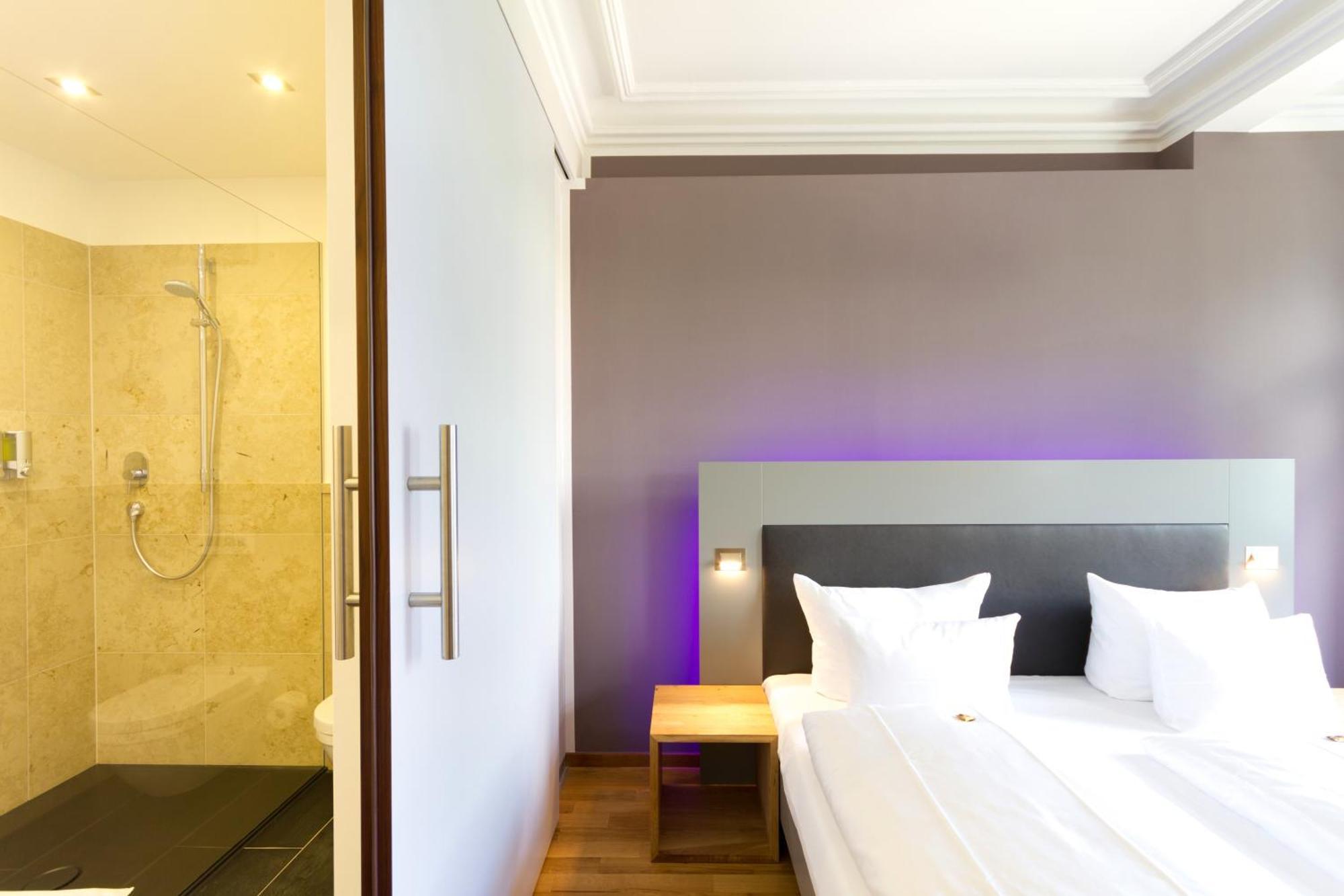 Qube Hotel Bergheim 海德堡 外观 照片